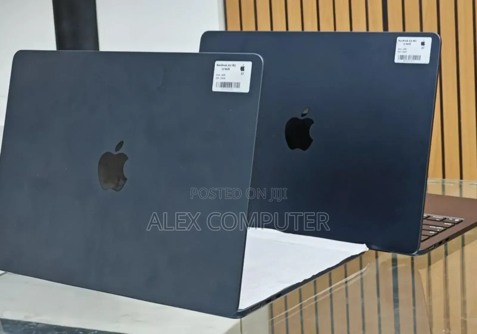 New Laptop Apple MacBook Air 2025 M4 13-Inch 16GB Apple M4 SSD 256GB