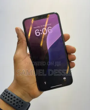 New Apple iPhone 11 Pro Max 64 GB