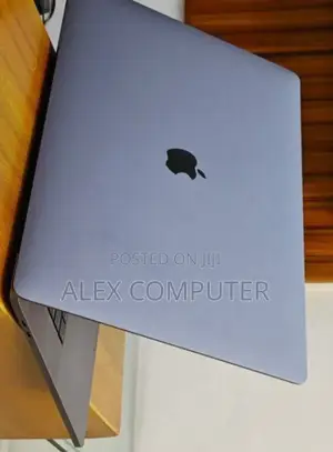 New Laptop Apple MacBook Pro 2019 32GB Intel Core I9 SSD 1T