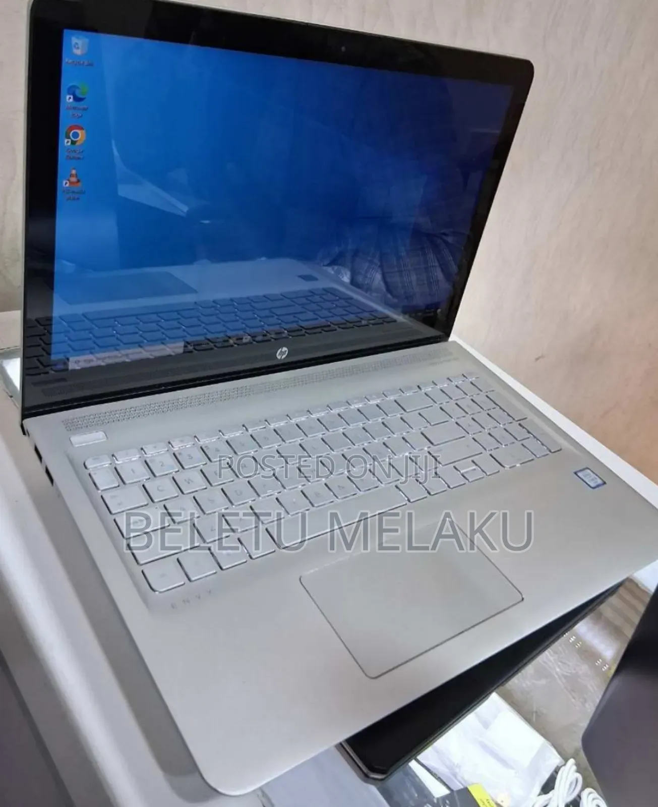 New Laptop HP Envy 15 8GB Intel Core I5 HDD 1T