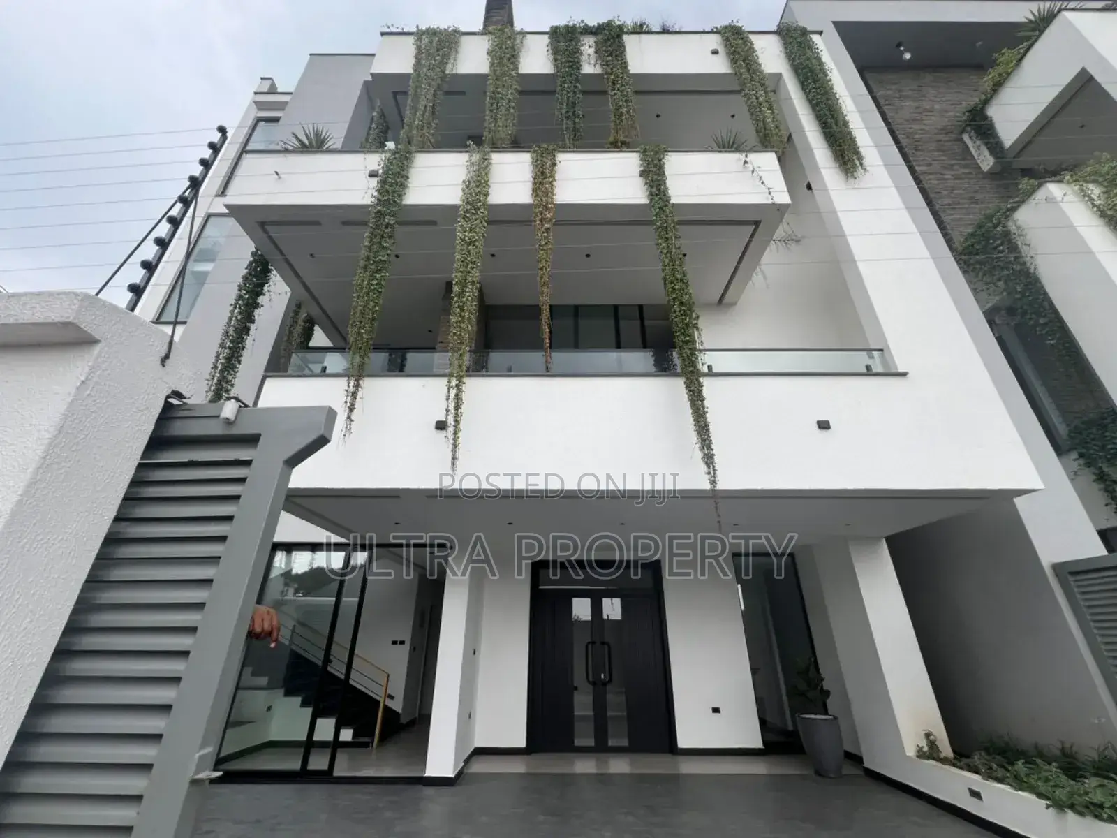 4bdrm House in Bole for rent