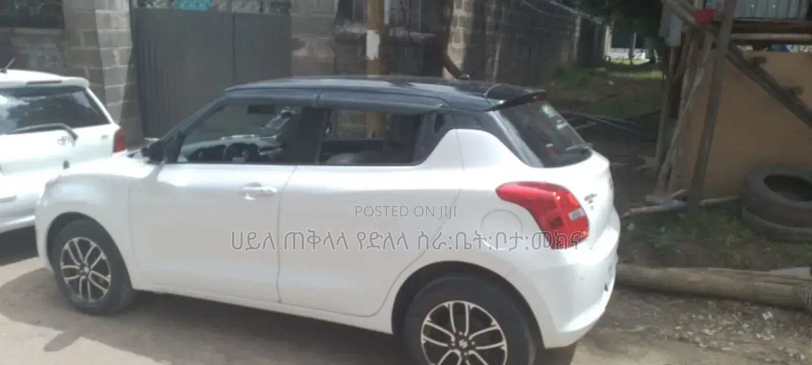 Suzuki Swift 2022 Off white