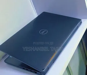 Photo - New Laptop Dell Latitude 5400 8GB Intel Core i7 SSD 512GB