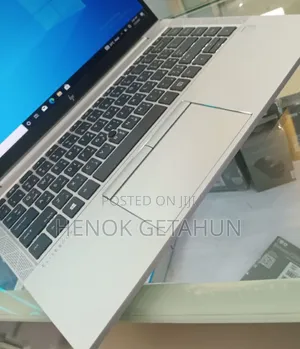 New Laptop HP EliteBook 830 G8 16GB Intel Core i7 SSD 512GB