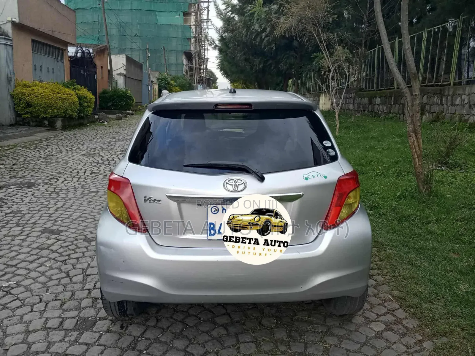 Toyota Yaris 2012 Silver