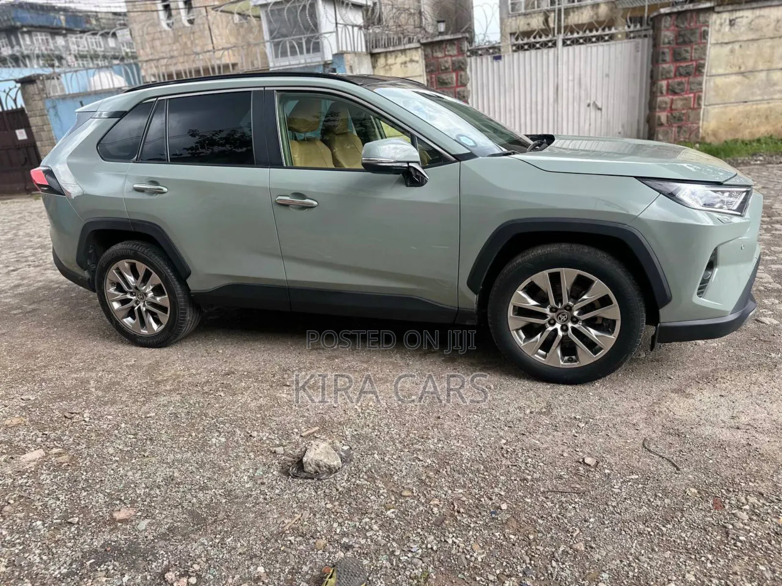 Toyota RAV4 2020 Green