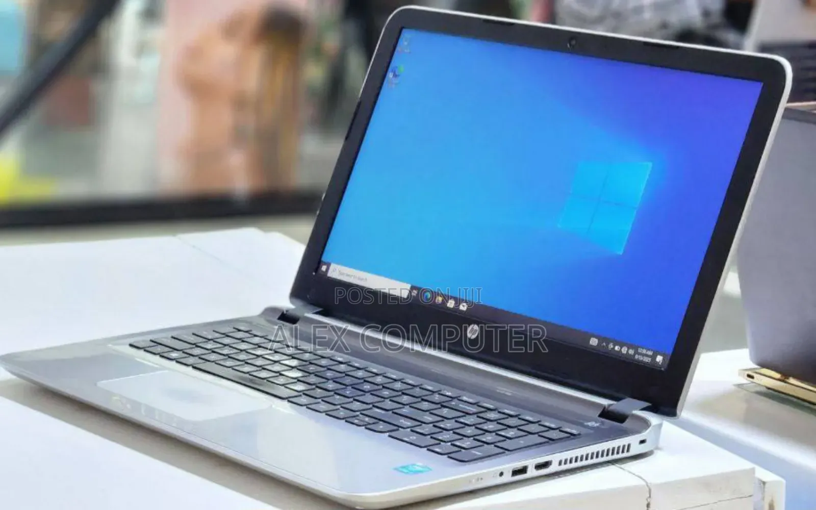 New Laptop HP Pavilion 15 8GB Intel Core I7 HDD 1T