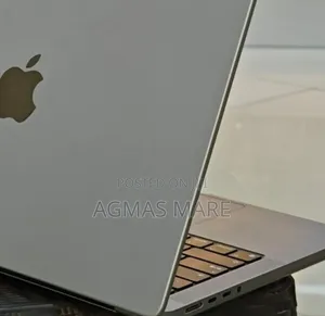 New Laptop Apple MacBook Pro M1 16GB Apple M1 Pro SSD 1T