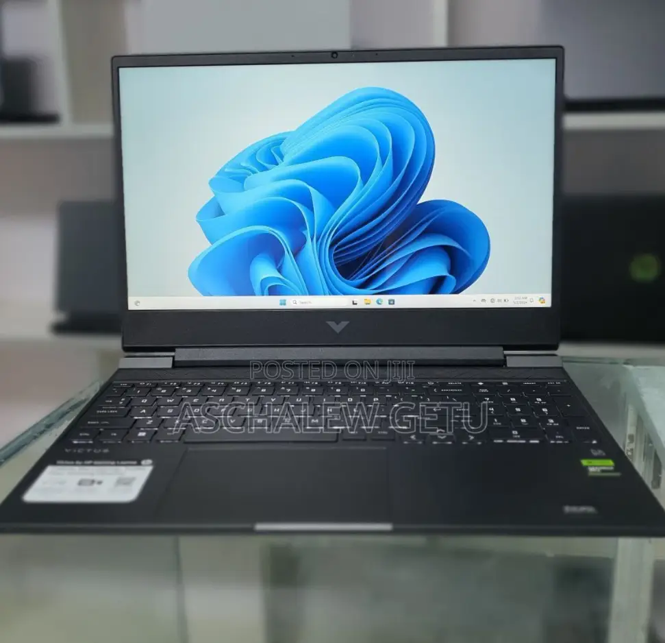 New Laptop HP Victus 15 16GB Intel Core I7 SSD 512GB