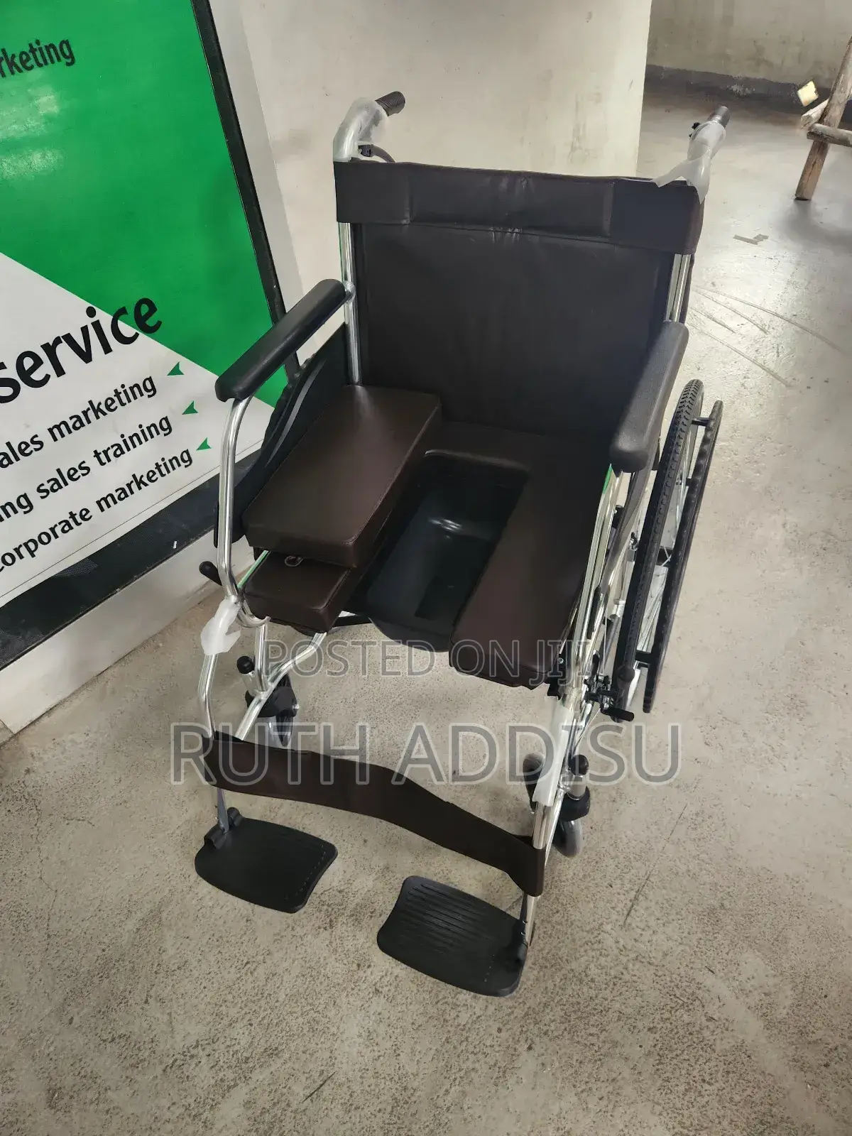 Commode Wheelchair求救poty Wheelchair暨奧commode Wheelchair知道wheelchair