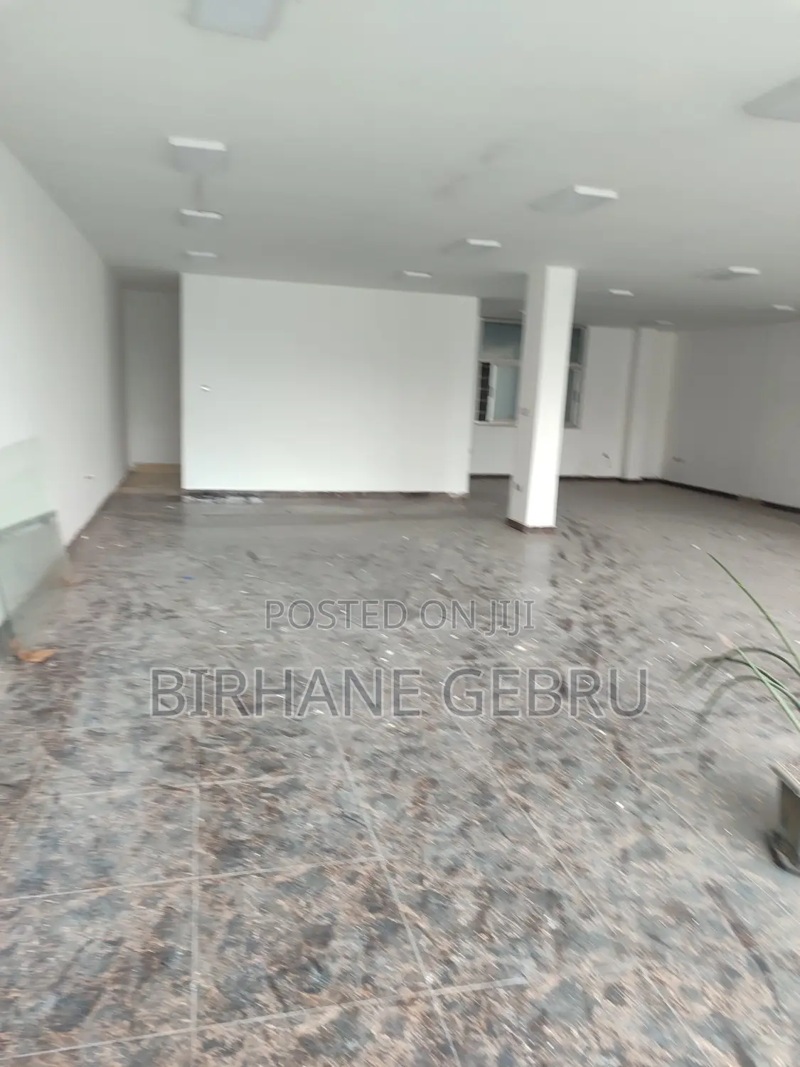 Rent for Cafe Supermarket Eletronics Garment