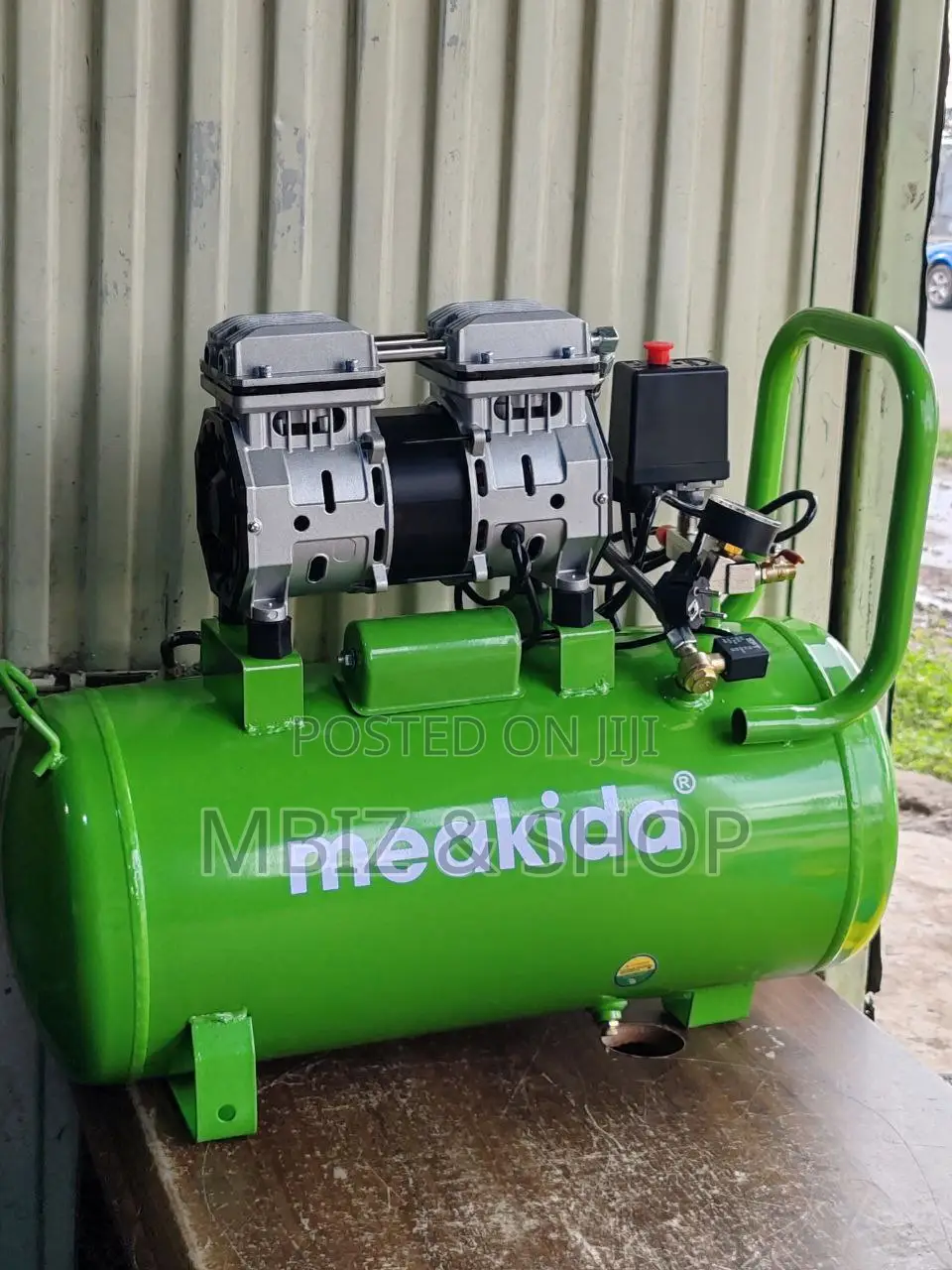 Meakida 50 Liter Silent Compressor
