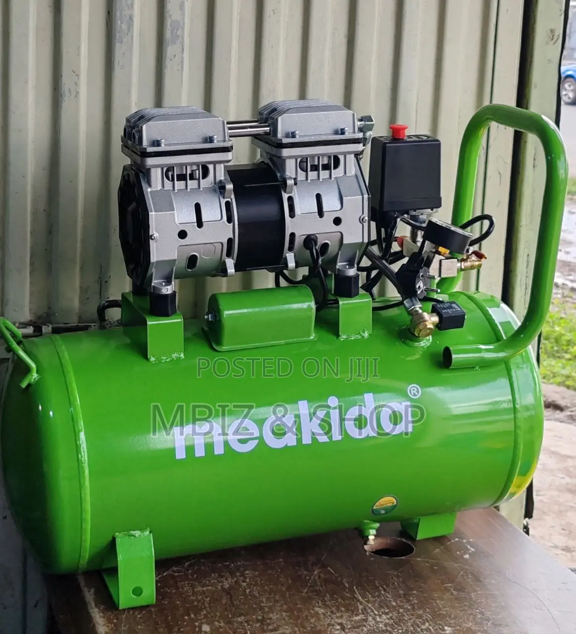 Meakida 50 Liter Silent Compressor