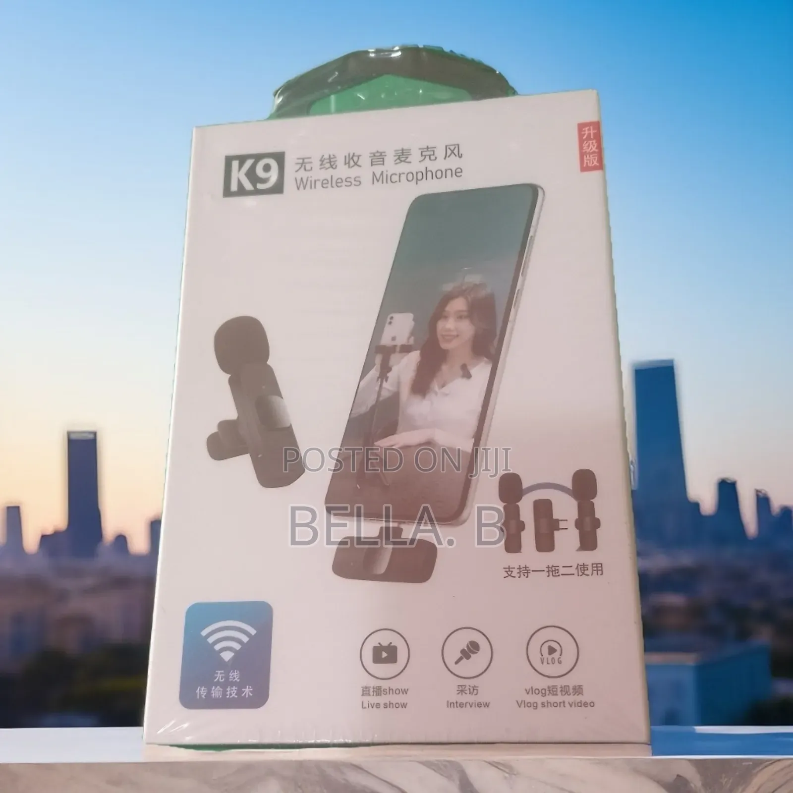  Wireless Microphone: Ultimate Mobility.