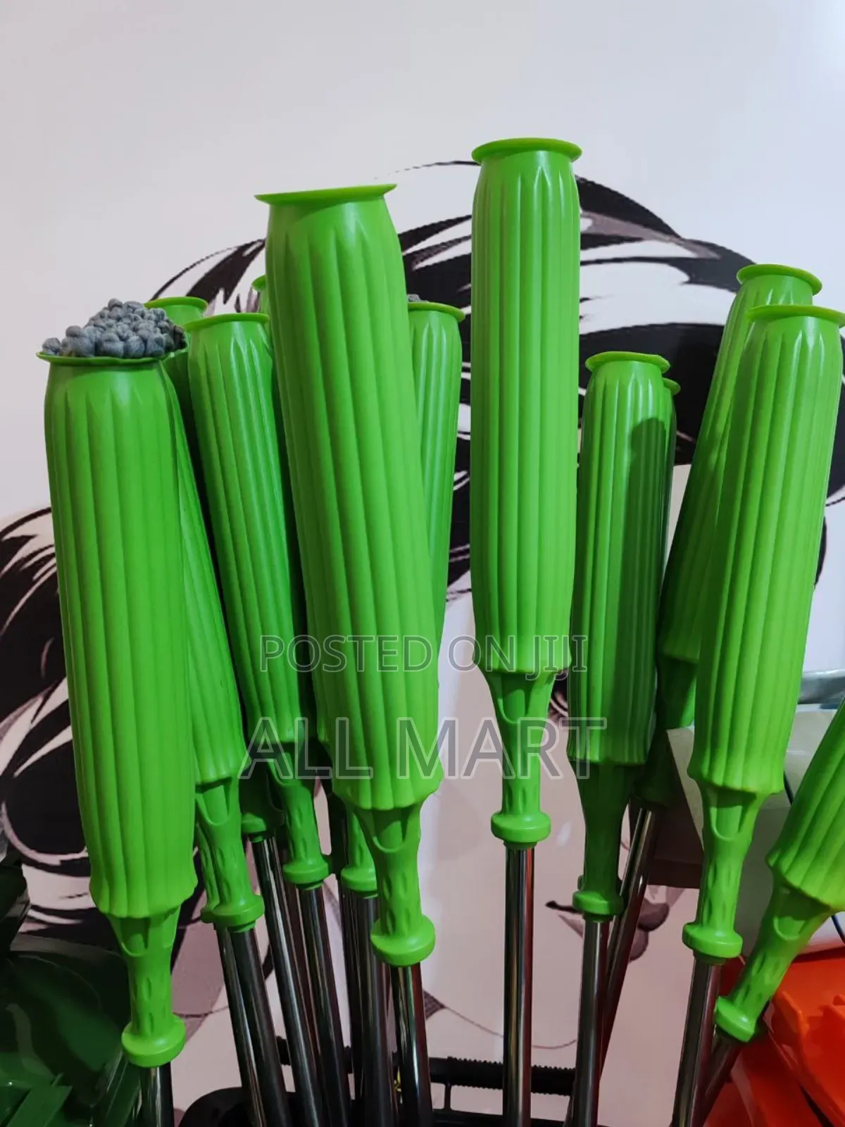 እራሱ ወልዉል እራሱ የሚጨምቅ :