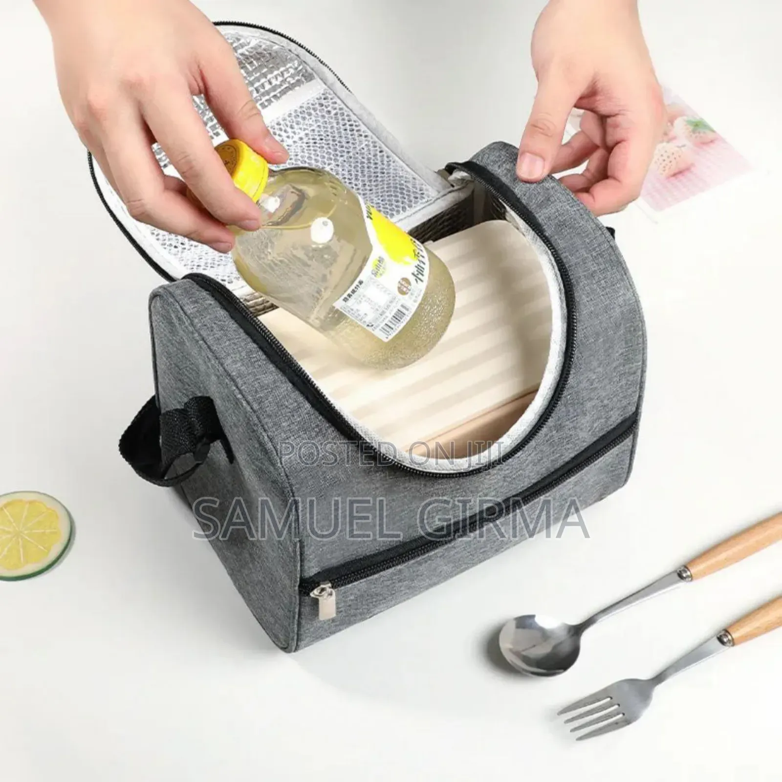 1 Quality ቦርሳ
2 የምሳ ዕቃ 
2 ሹካ ፣ 2 ማንኪያ
2 የውሀ ኮዳ