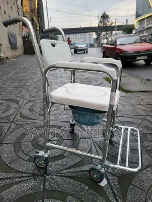 Photo - Toilet Bucket, Shower Chair,White澎§Pot Removed for Cleaning~邵pot/Potty