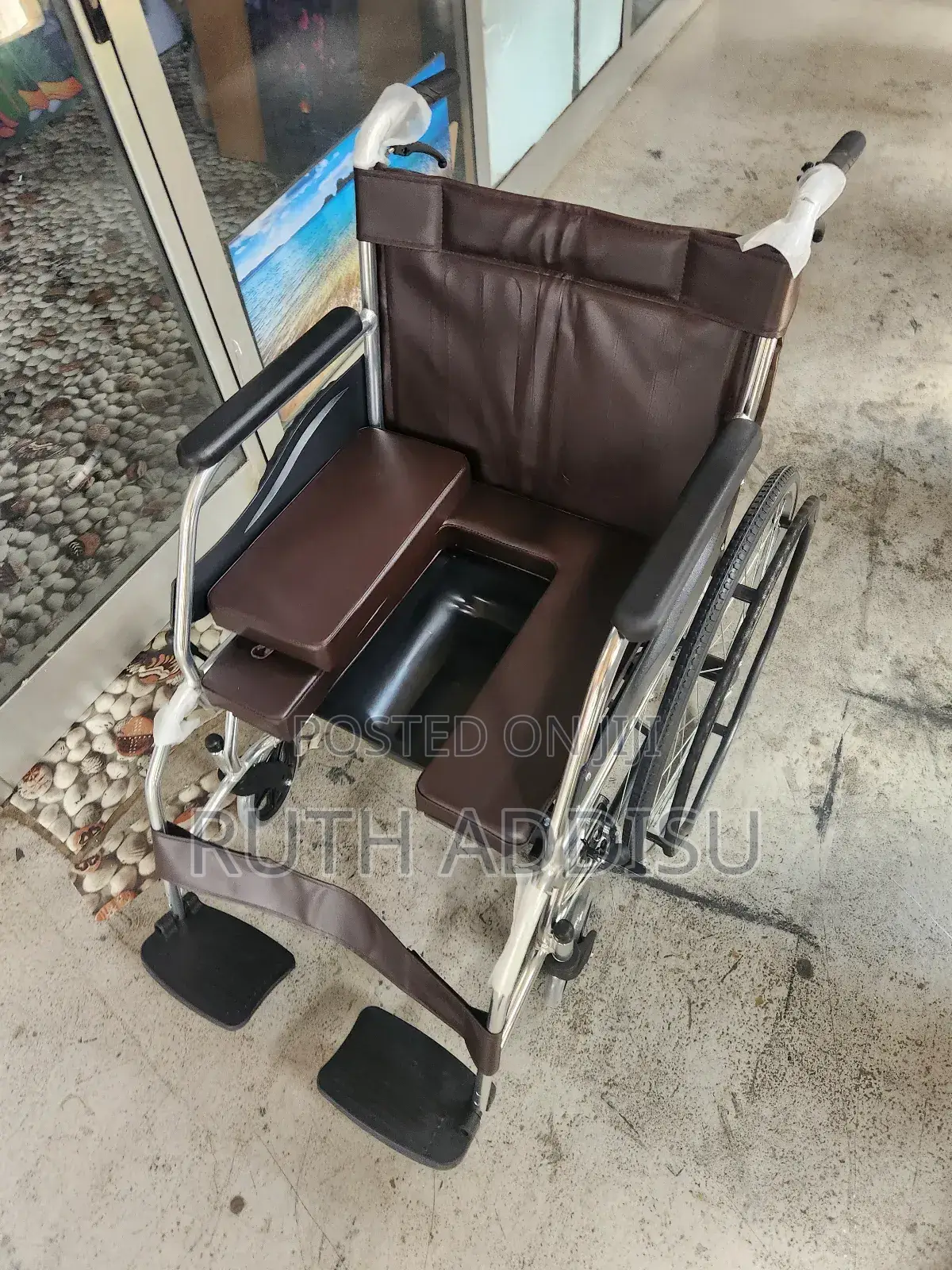 Toilet Wheelchair傳播commode Wheelchair使得wheelchair Poty丸及wheelchair New