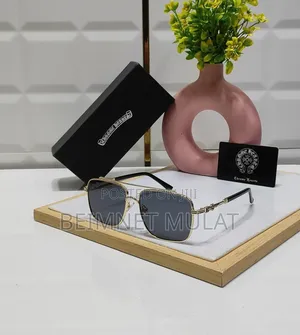 Photo - Carrera Sunglasses