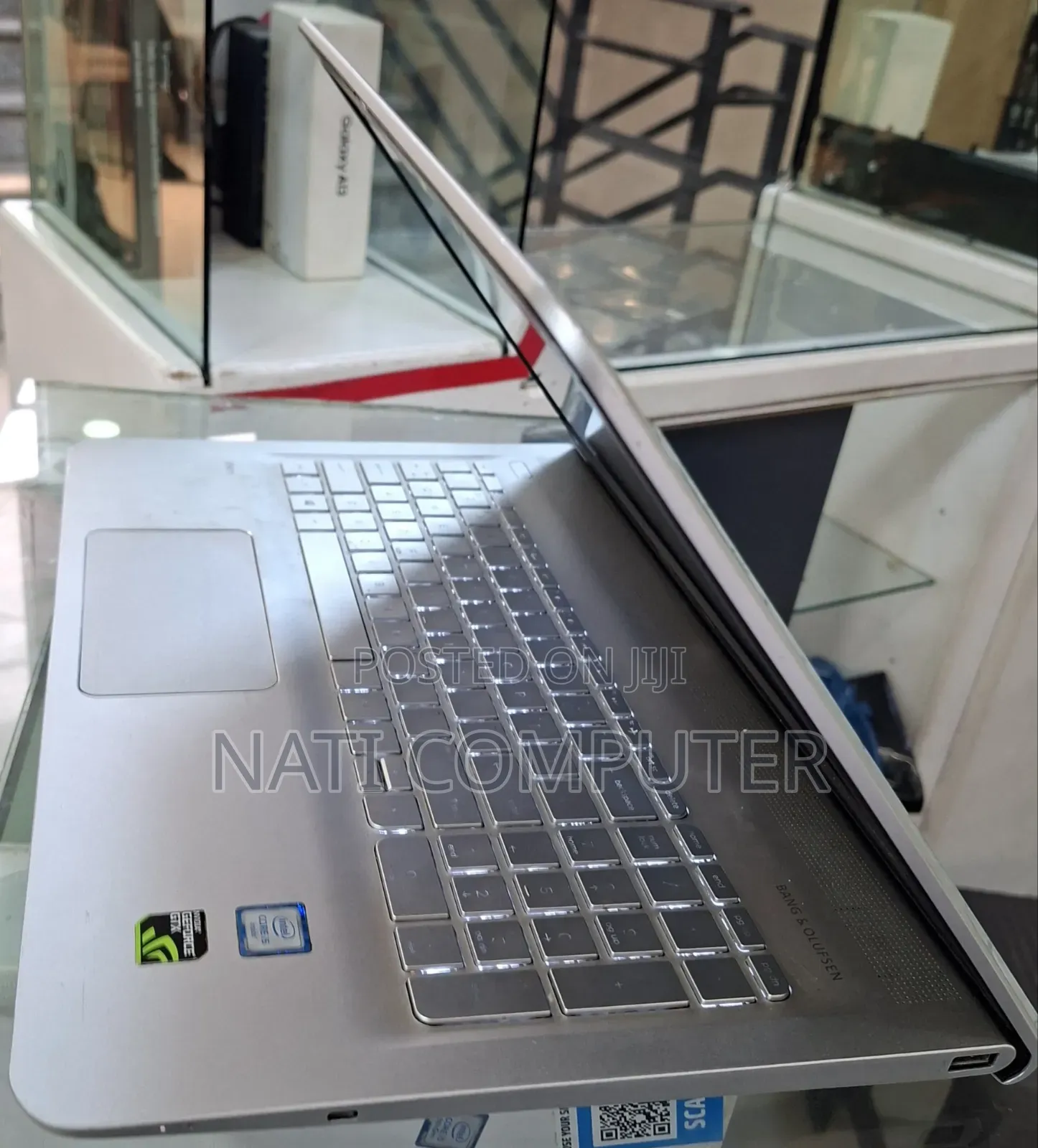 New Laptop HP Envy X360 12GB Intel Core I5 SSD 512GB