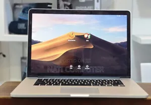 Photo - New Laptop Apple MacBook Pro 2017 16GB Intel Core I7 SSD 512GB