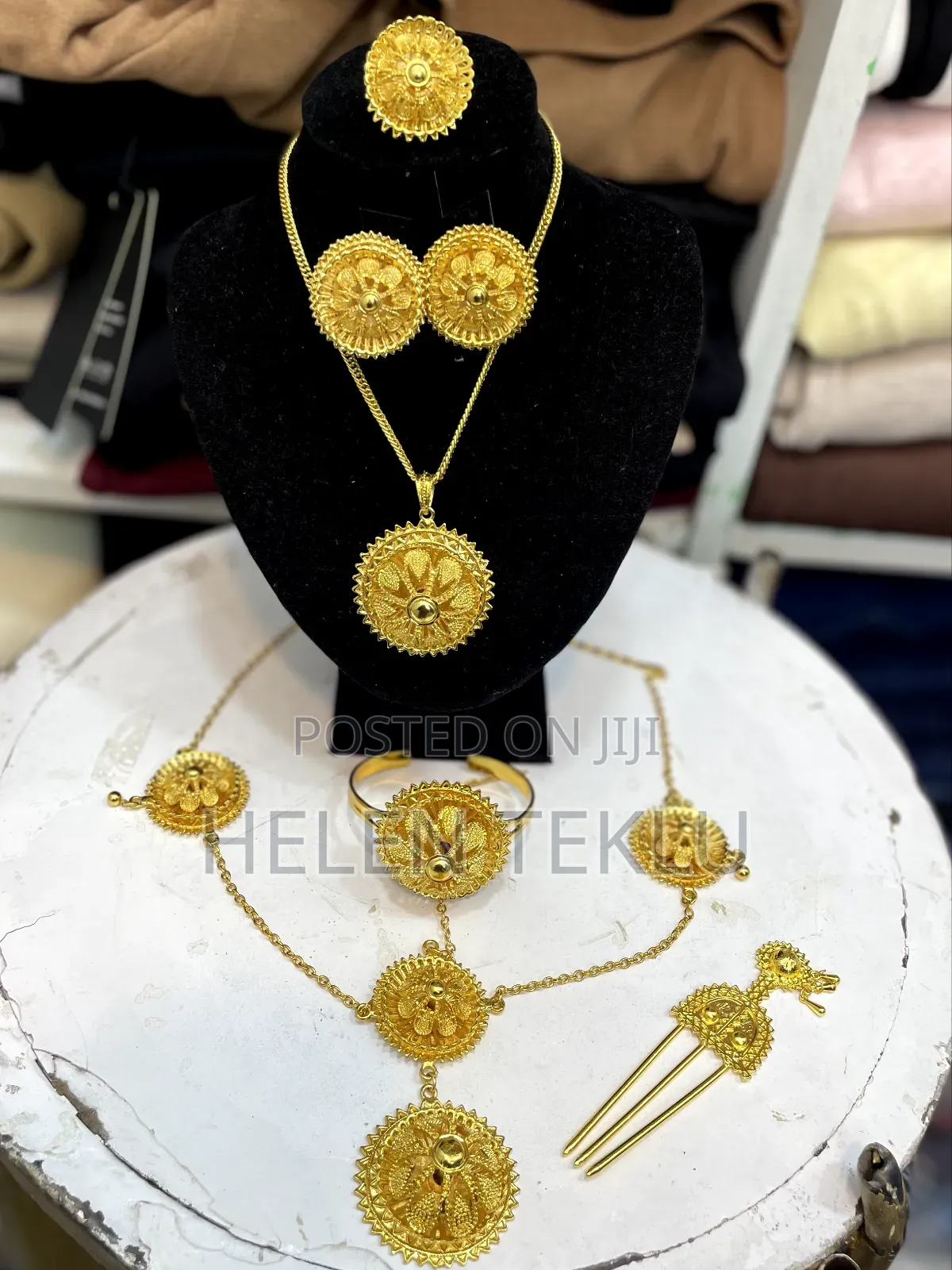 Jewelry Set/የአንገት ጌጥ