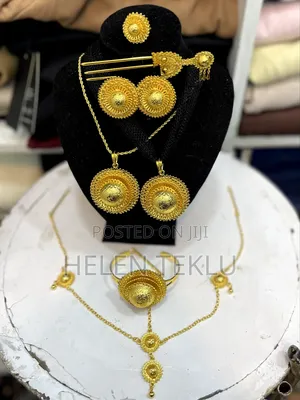 Jewelry Set/የአንገት ጌጥ