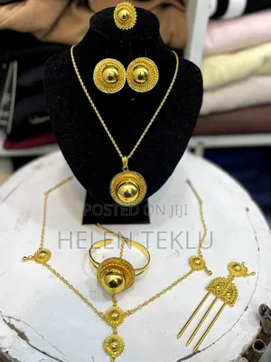 Jewelry Set/የአንገት ጌጥ