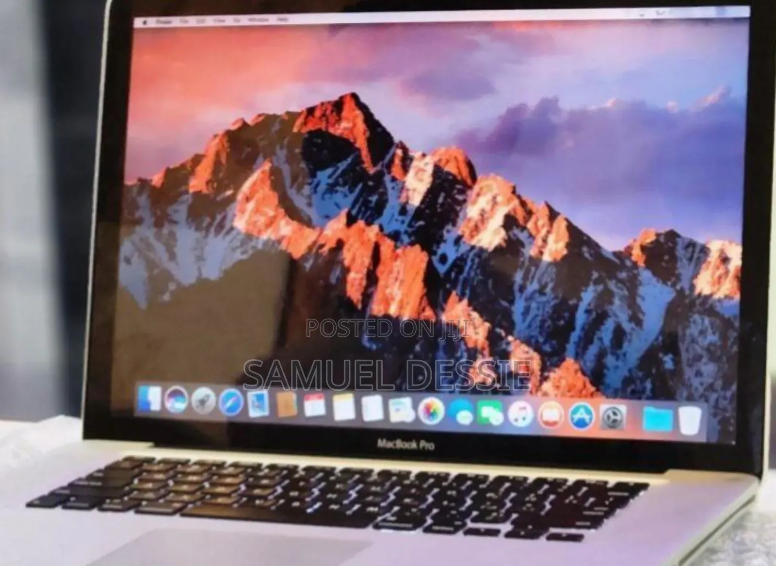 Laptop Apple MacBook Pro 2011 4GB Intel Core I7 SSD 512GB