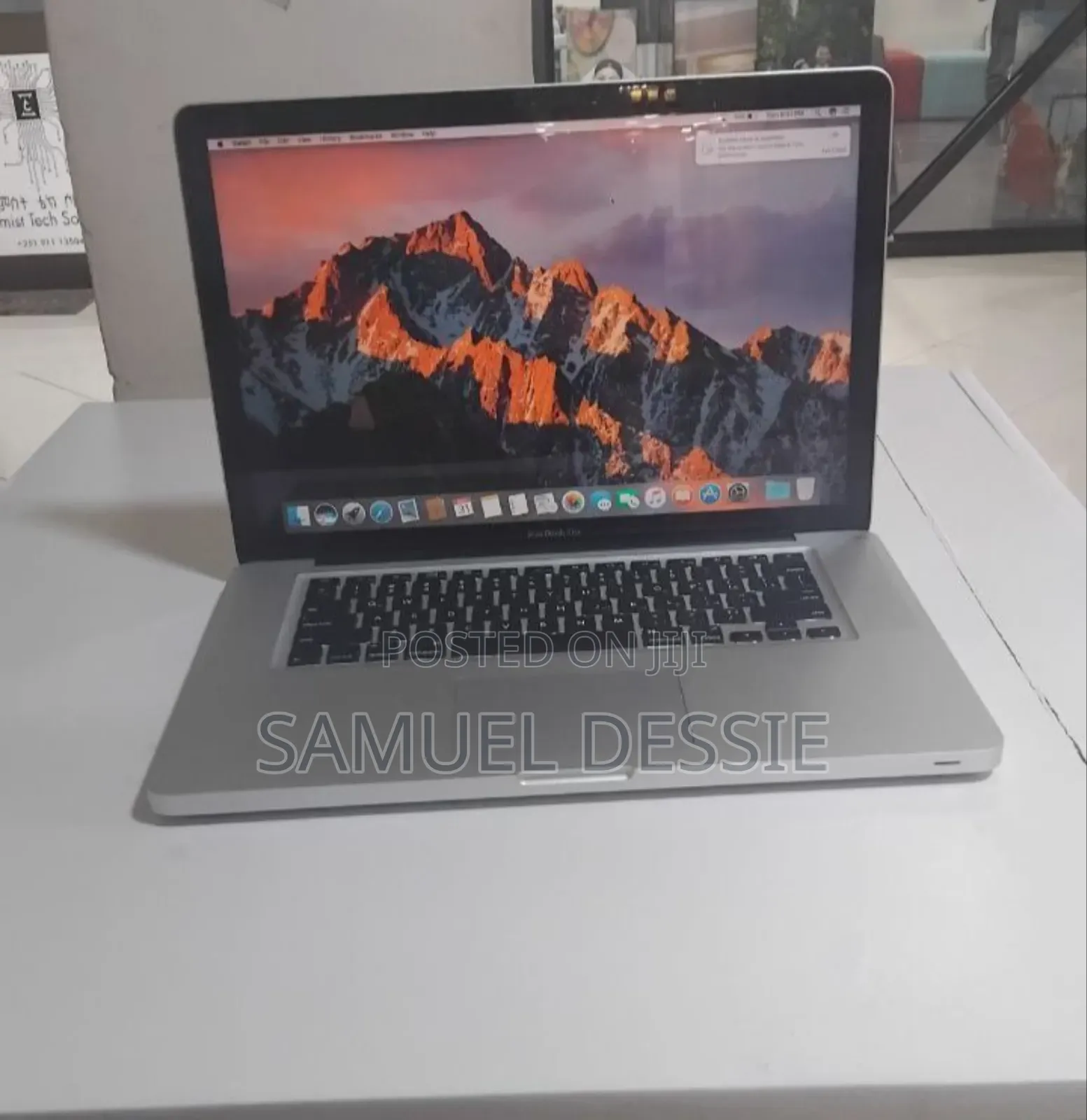Laptop Apple MacBook Pro 2011 4GB Intel Core I7 SSD 512GB