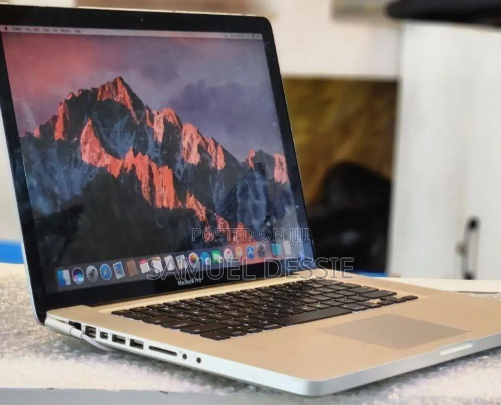 Laptop Apple MacBook Pro 2011 4GB Intel Core I7 SSD 512GB