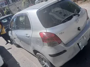 Toyota Yaris 1.0 VVT-i 2008 Silver