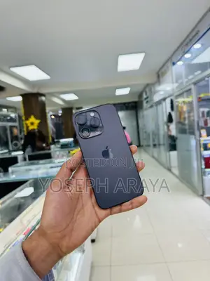 Photo - Apple iPhone 14 Pro 256 GB Black