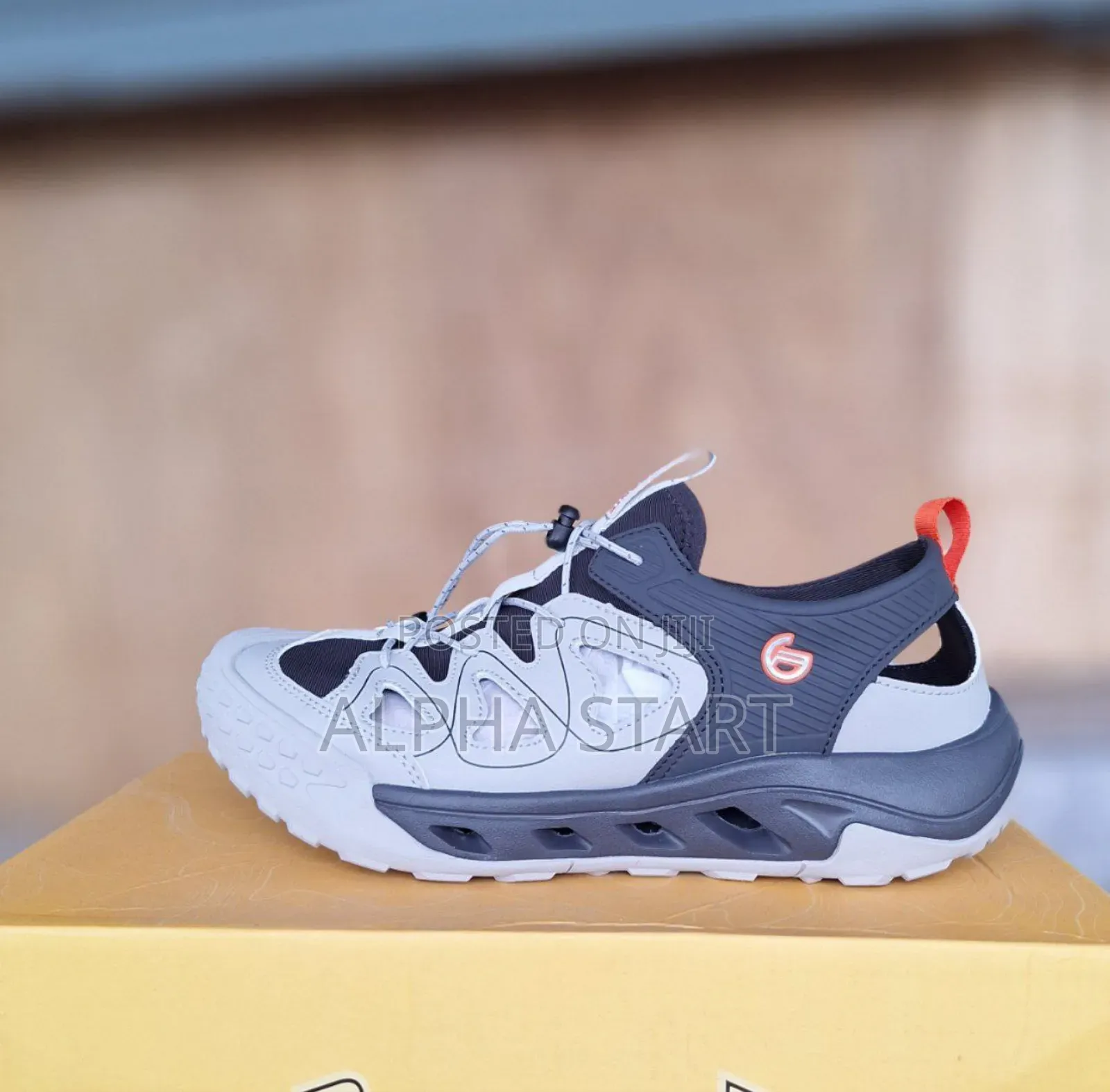 New Arrival 
 Rubber Sole Casual Shoes(ሸበጥ)
 Stock Product