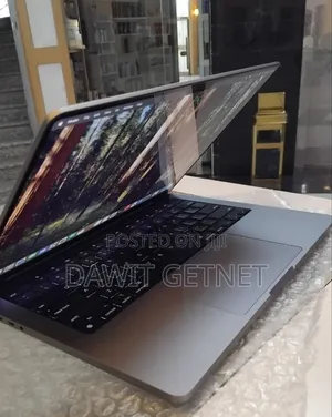 New Laptop Apple MacBook Pro M1 16GB Apple M1 Pro SSD 512GB