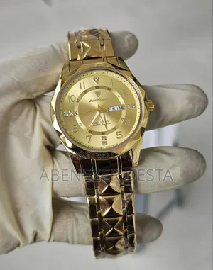 Photo - Men's Luxury Watchs Full Golden Poedagar