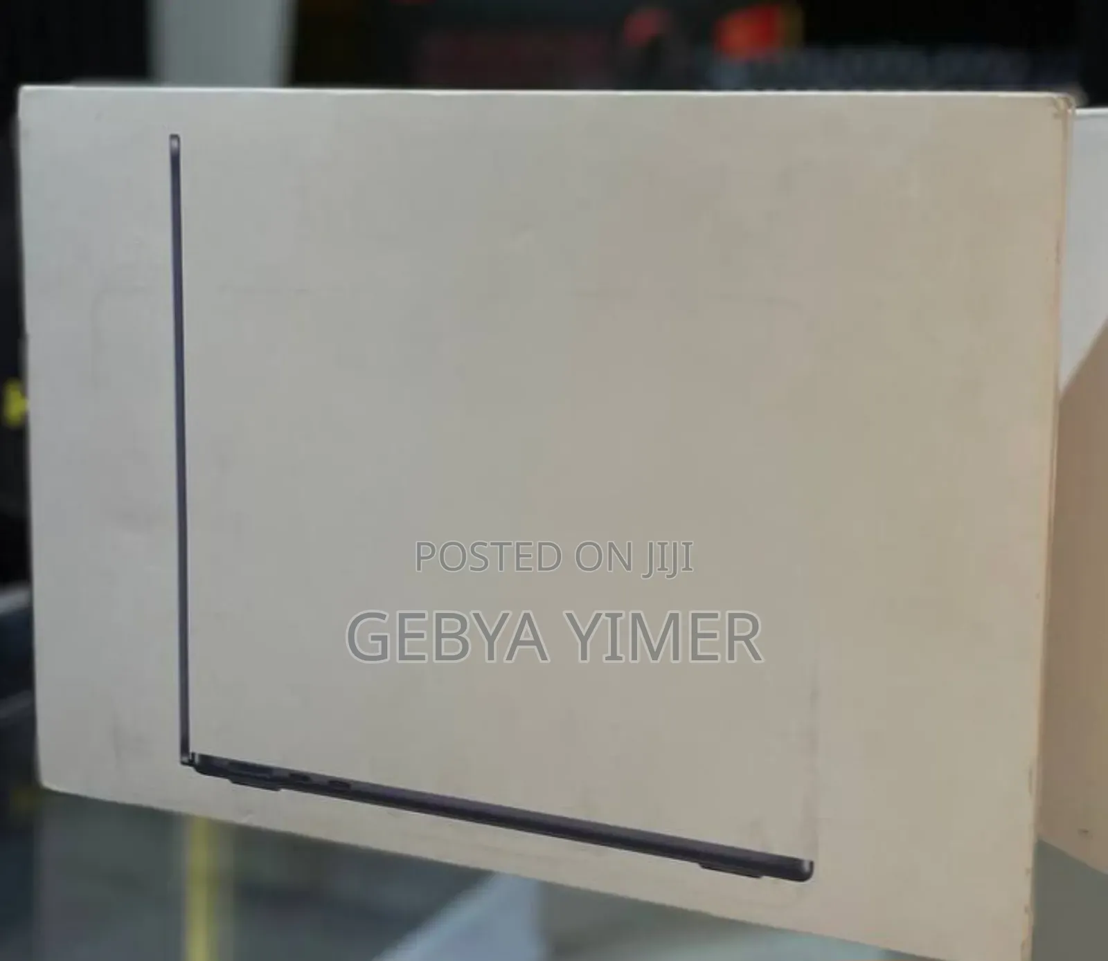 New Laptop Apple MacBook Air 2025 M4 13-Inch 16GB Apple M4 SSD 256GB