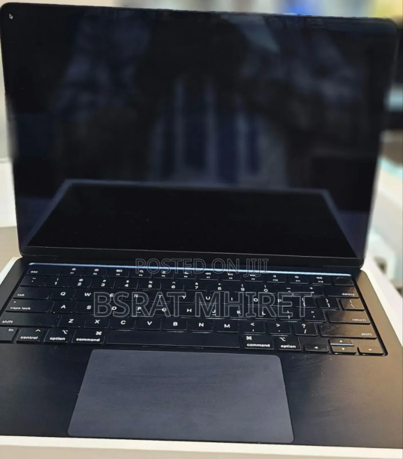 New Laptop Apple MacBook Air 2022 M2 8GB Apple M2 SSD 256GB