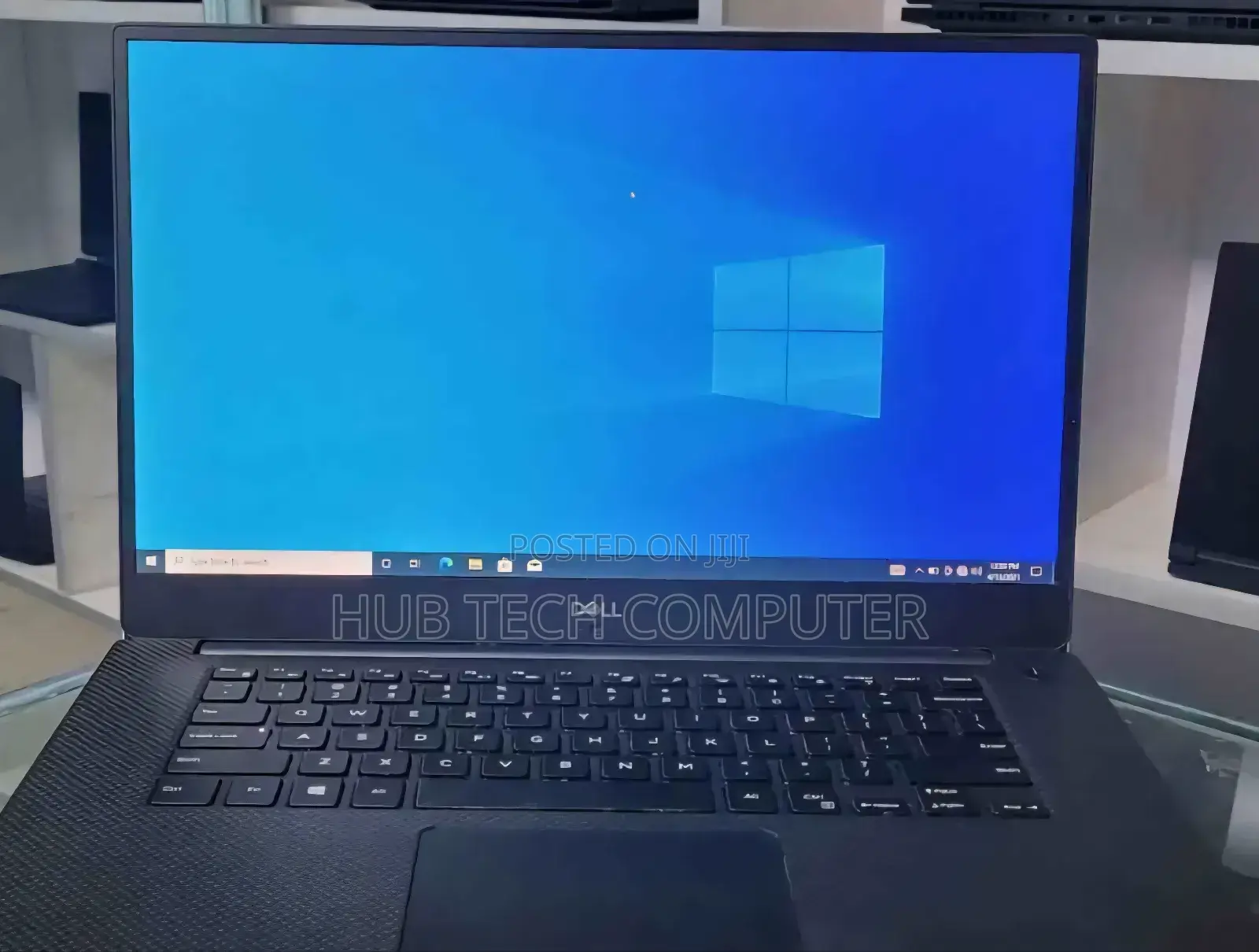 New Laptop Dell Precision 15 3520 16GB Intel Core I7 SSD 512GB