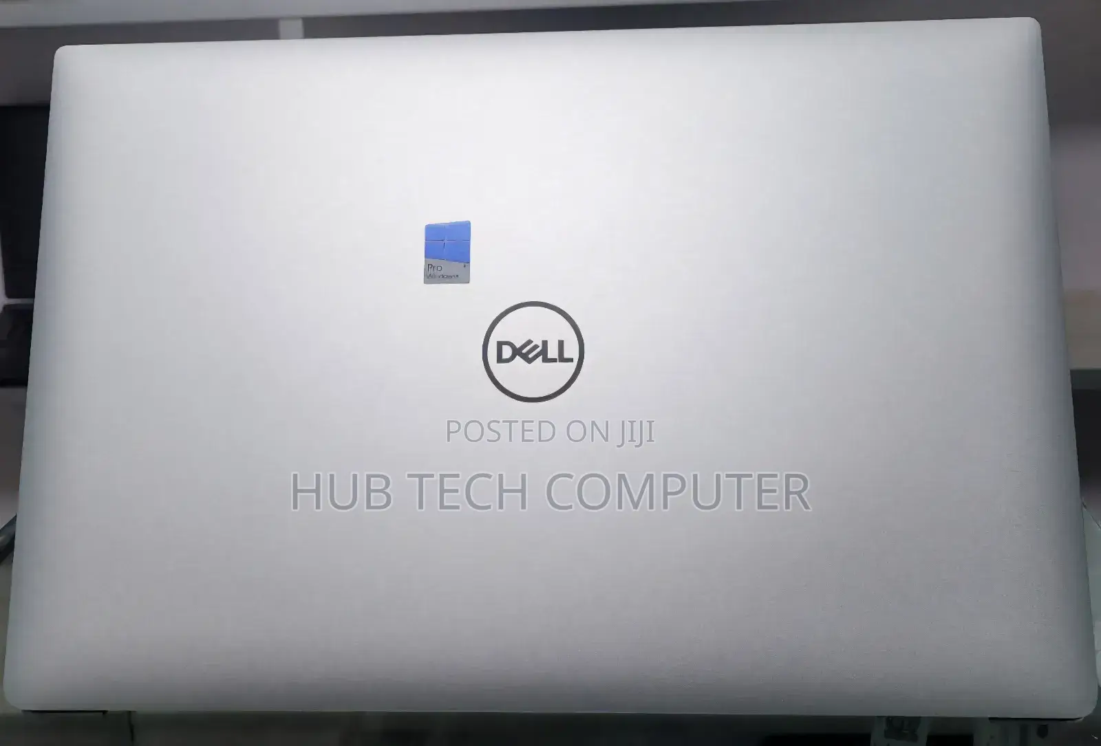 New Laptop Dell Precision 15 3520 16GB Intel Core I7 SSD 512GB