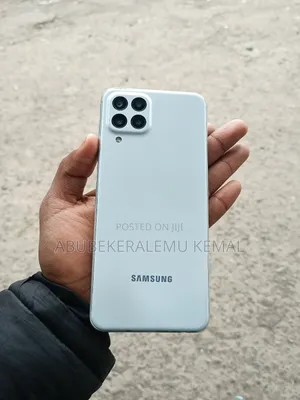 Photo - Samsung Galaxy M33 5G 128 GB Blue