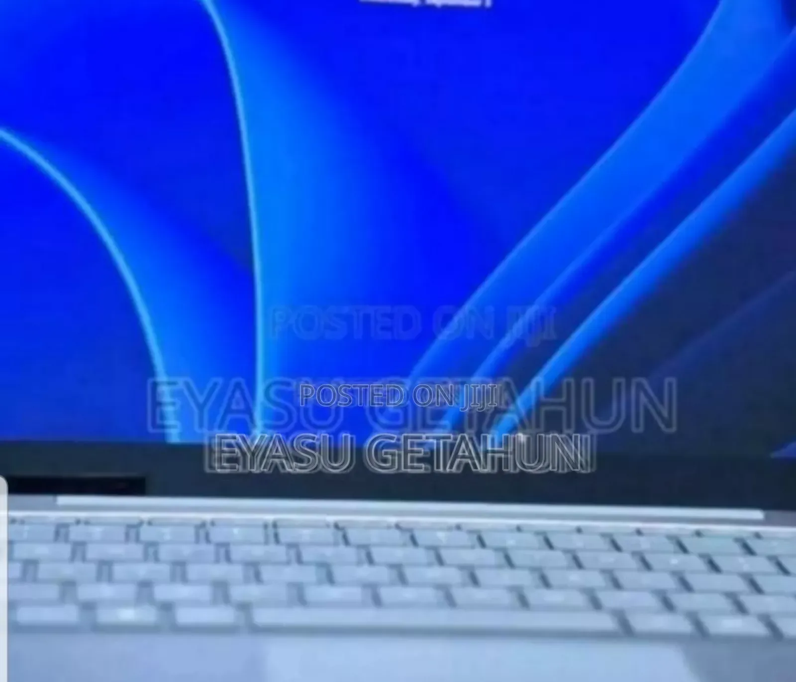 New Laptop Microsoft Surface 8GB Intel Core i5 SSD 256GB