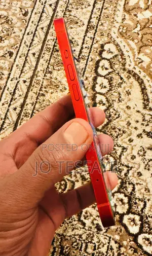 Apple iPhone 13 128 GB Red