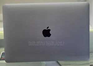 New Laptop Apple MacBook Pro 2017 16GB Intel Core I7 SSD 512GB