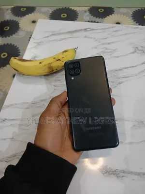 New Samsung Galaxy A12 64 GB Black