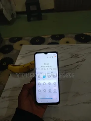 New Samsung Galaxy A12 64 GB Black