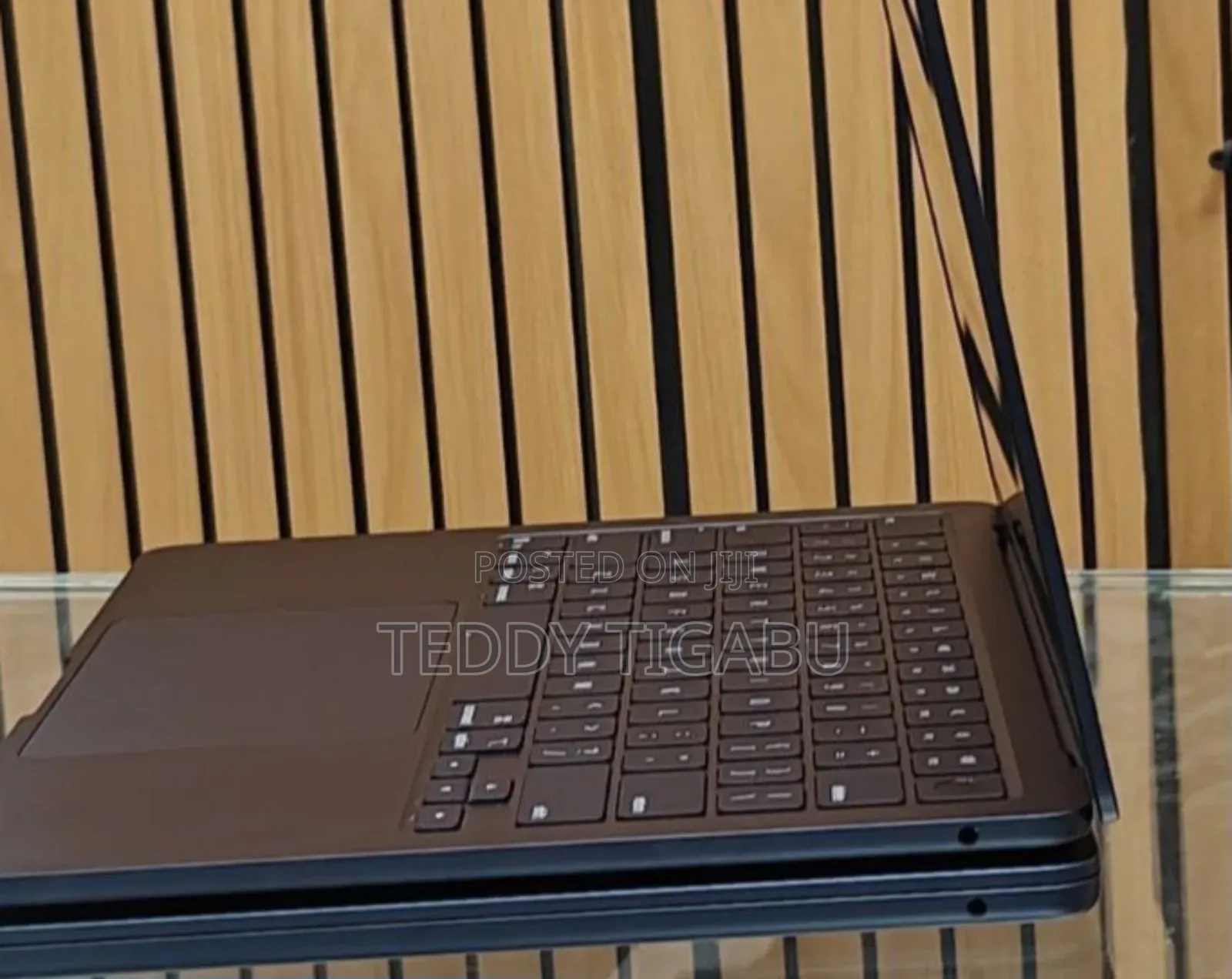 New Laptop Apple MacBook Air 2025 M4 13-Inch 16GB Apple M4 SSD 256GB