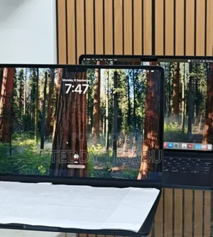 New Laptop Apple MacBook Air 2025 M4 13-Inch 16GB Apple M4 SSD 256GB