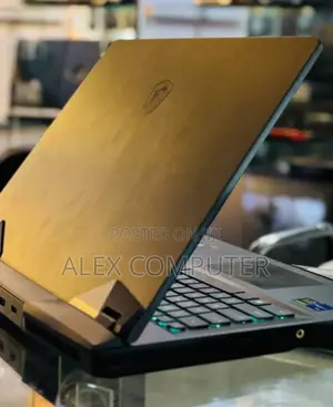 New Laptop MSI GP75 Leopard 16GB Intel Core I7 SSD 512GB