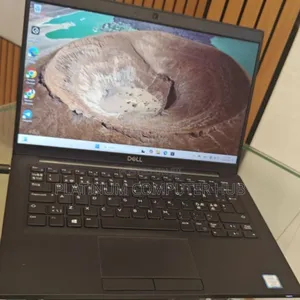 New Laptop Dell Latitude 7390 8GB Intel Core I5 SSD 256GB